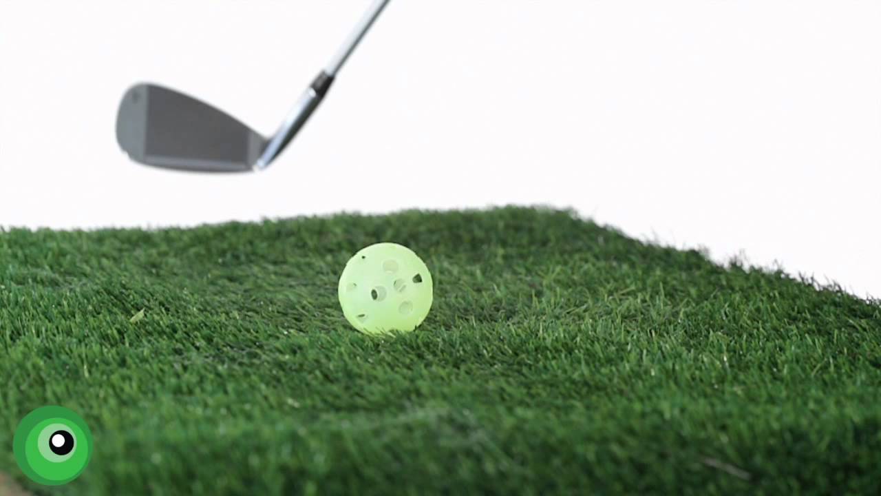 Golf Tips for Beginners: Striking the Ball