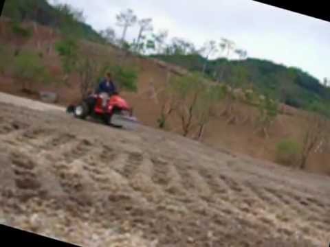 Bobby Painter International Golf Shaper Shaping final grades to green Meastro Country Club South Kor