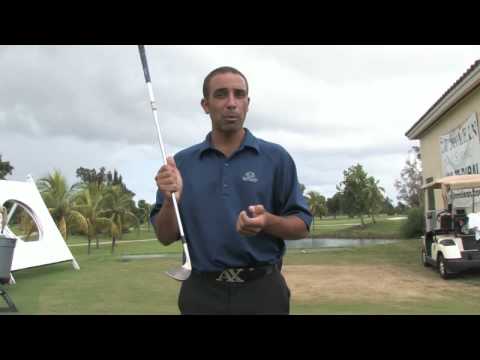 Golf Tips & Etiquette : Golf Chipping Techniques