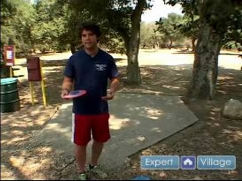 Disc Golf Tips & Techniques : Understand Disc Golf Course Etiquette