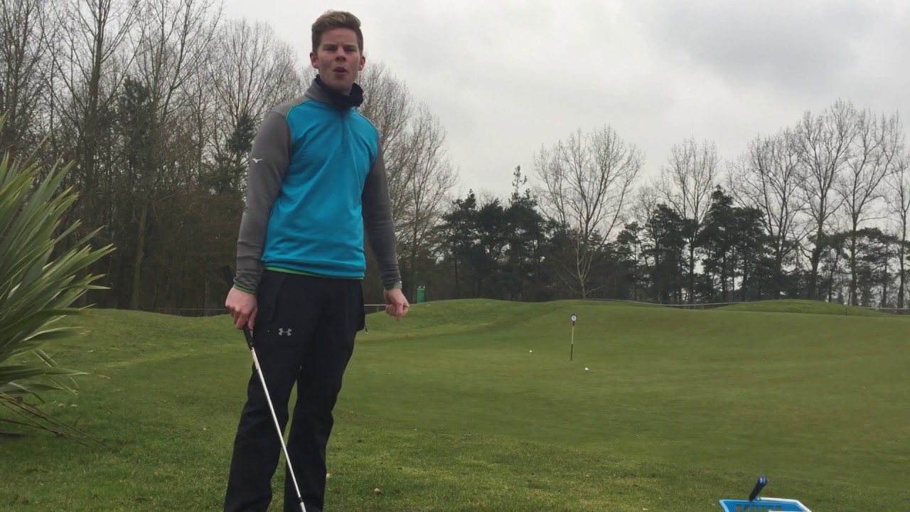 Chipping around the green – Tip of the Week – Peter Field Golf Shop