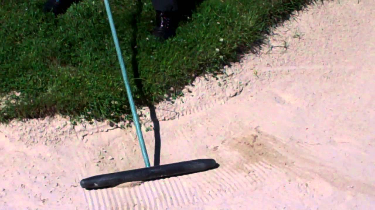 Golf Course Etiquette – Sand Traps