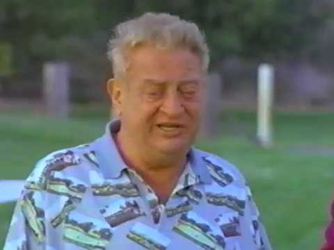 RODNEY DANGERFIELD GETS HORNY FOR GOLF