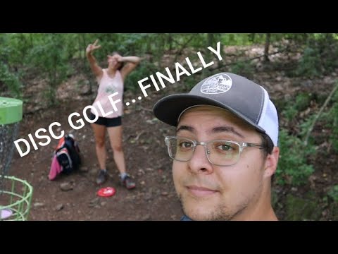 COUPLE'S DISC GOLF