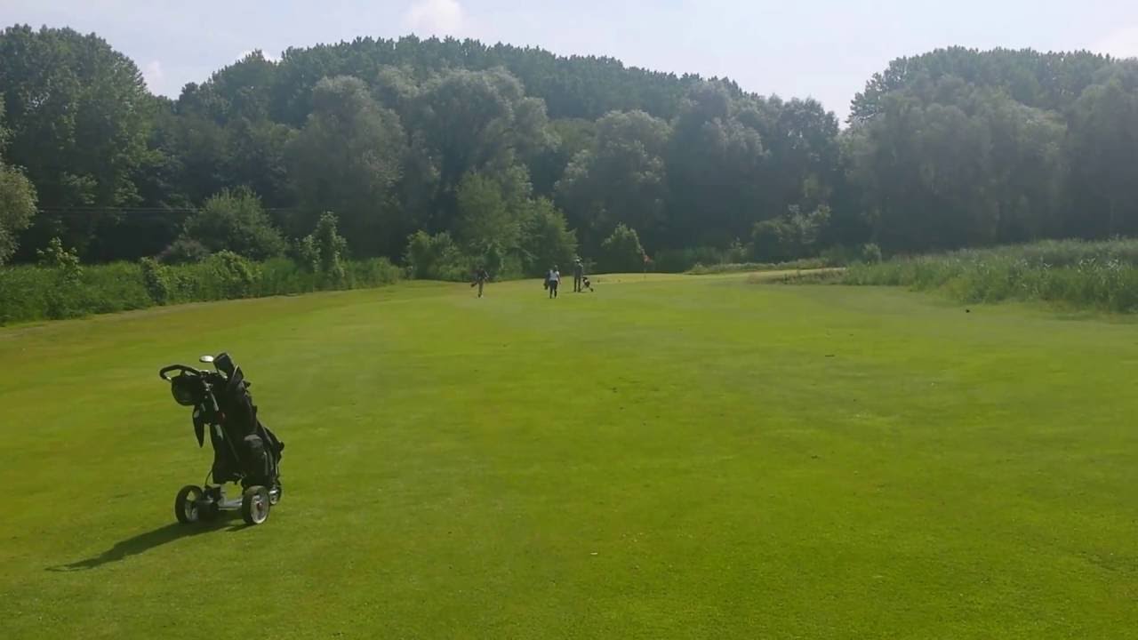 L'etiquette, état d'esprit. Cours de golf Cyril Ferran