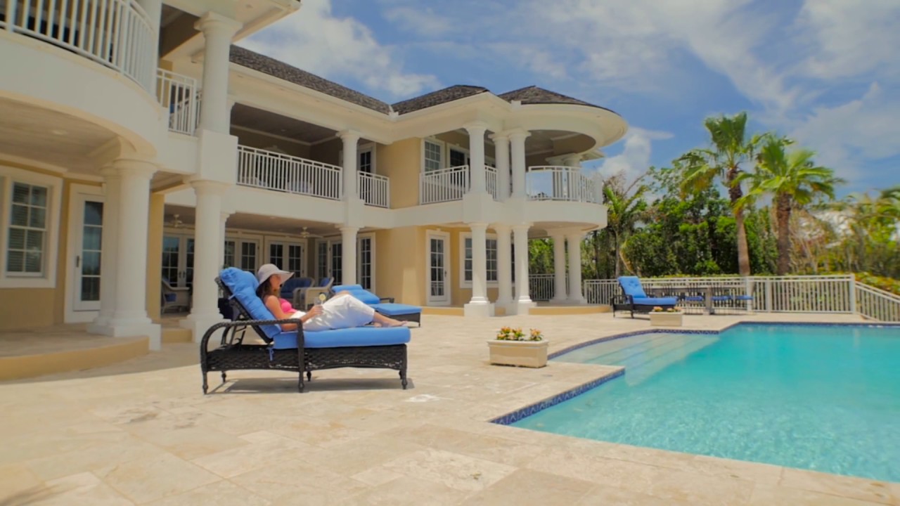 Ocean Club Estates, Bahamas – Golf Course Home | Aerial real estate video