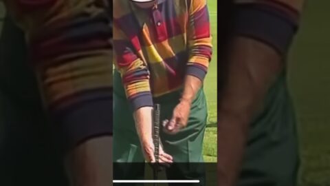 Moe Norman explains his right hand grip